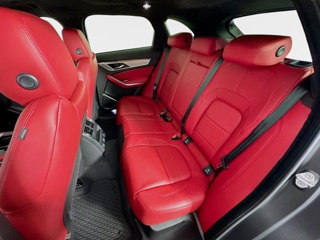 2026 Jaguar F-PACE P400 R-Dynamic S