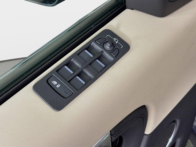 2025 Land Rover Discovery Sport S