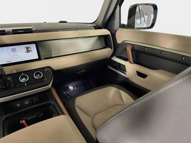 2023 Land Rover Defender 110 X-Dynamic SE