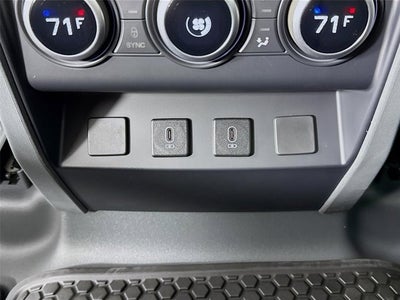 2026 Land Rover Defender 110 X-Dynamic SE
