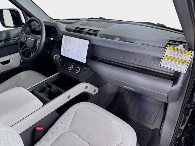 2026 Land Rover Defender 110 X-Dynamic SE