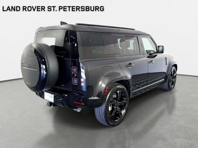 2026 Land Rover Defender 110 X-Dynamic SE