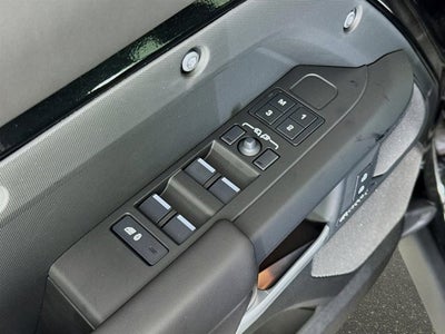 2026 Land Rover Defender 110 X-Dynamic SE