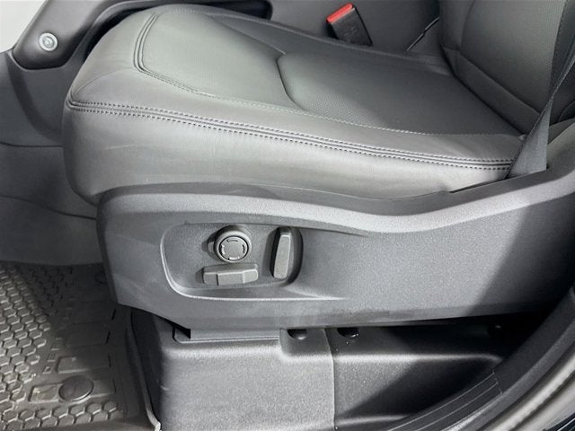 2026 Land Rover Defender 110 X-Dynamic SE