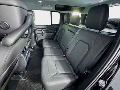 2026 Land Rover Defender 110 X-Dynamic SE