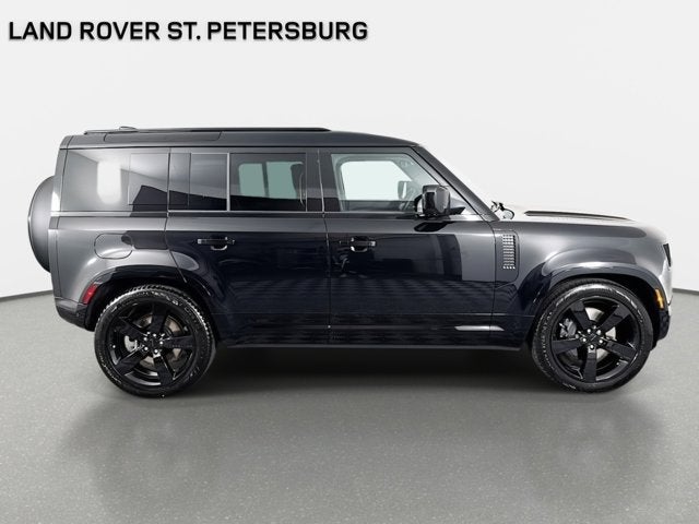 2026 Land Rover Defender 110 X-Dynamic SE