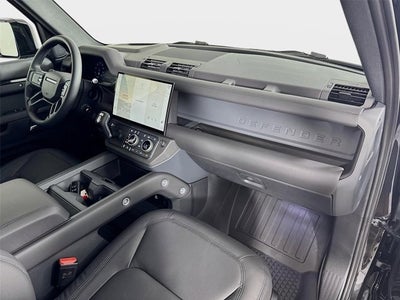 2026 Land Rover Defender 110 X-Dynamic SE