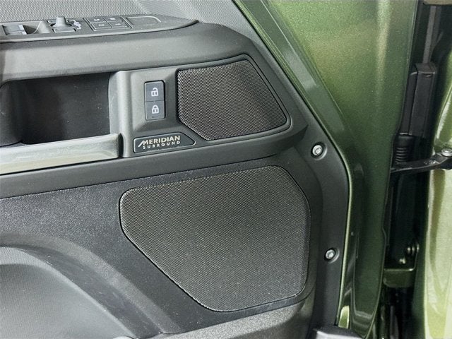 2026 Land Rover Defender 110 X-Dynamic SE