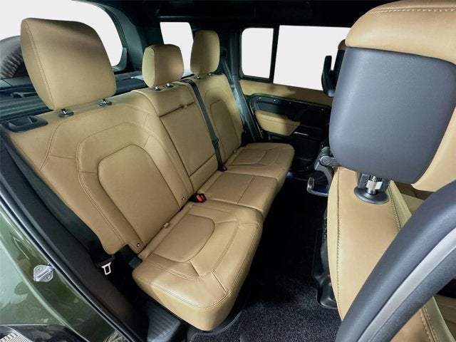 2026 Land Rover Defender 110 X-Dynamic SE