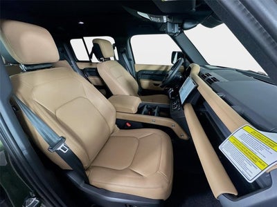 2026 Land Rover Defender 110 X-Dynamic SE