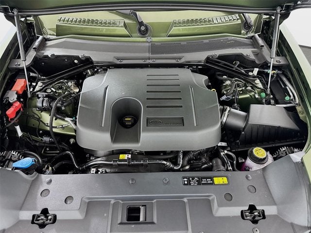 2026 Land Rover Defender 110 X-Dynamic SE