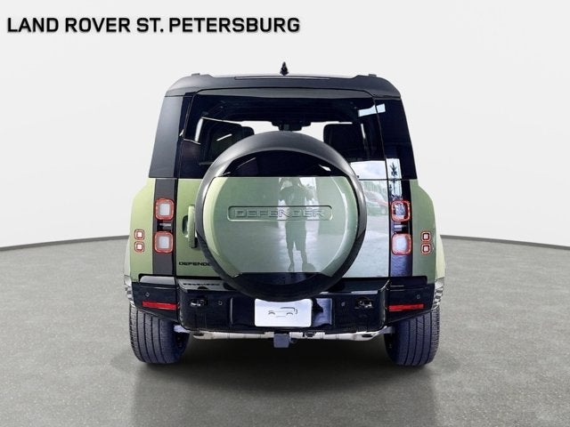 2026 Land Rover Defender 110 X-Dynamic SE