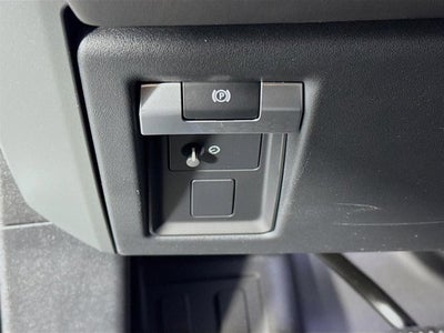 2026 Land Rover Defender 110 X-Dynamic SE