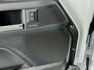 2026 Land Rover Defender 110 X-Dynamic SE