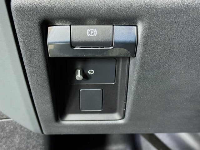 2024 Land Rover Defender 110 X-Dynamic SE