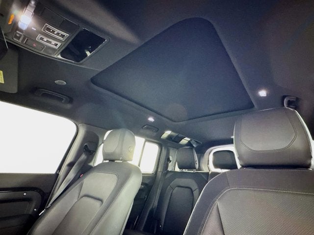 2024 Land Rover Defender 110 X-Dynamic SE