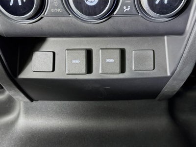 2024 Land Rover Defender 110 X-Dynamic SE