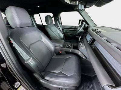 2024 Land Rover Defender 110 X-Dynamic SE