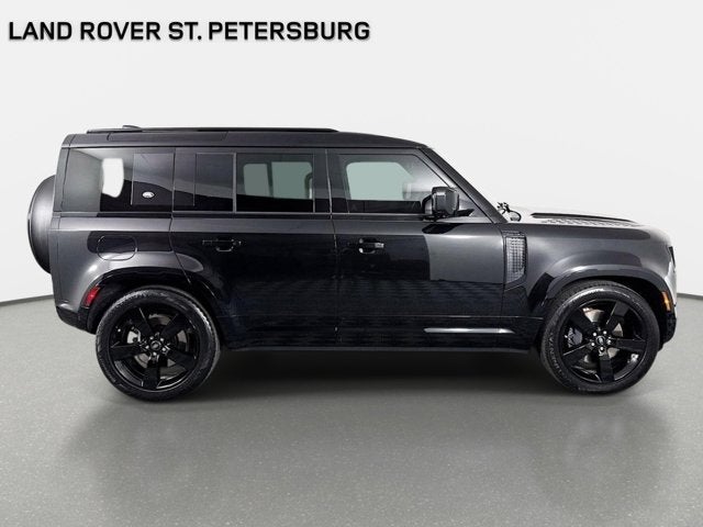 2024 Land Rover Defender 110 X-Dynamic SE