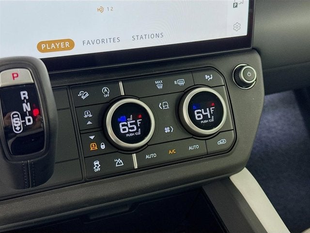 2026 Land Rover Defender 110 X-Dynamic SE