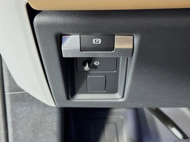 2026 Land Rover Defender 110 X-Dynamic SE