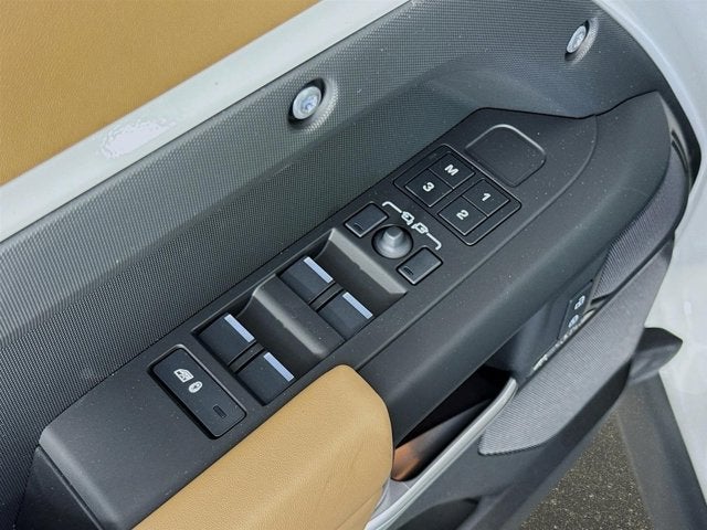 2026 Land Rover Defender 110 X-Dynamic SE