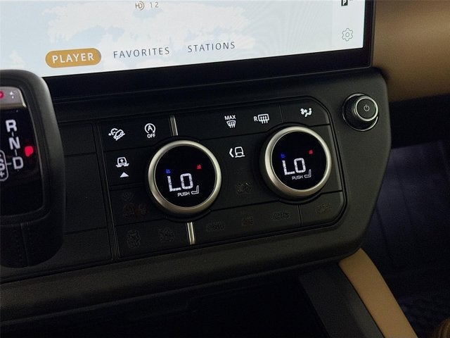 2026 Land Rover Defender 110 X-Dynamic SE