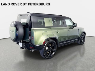 2026 Land Rover Defender 110 X-Dynamic SE