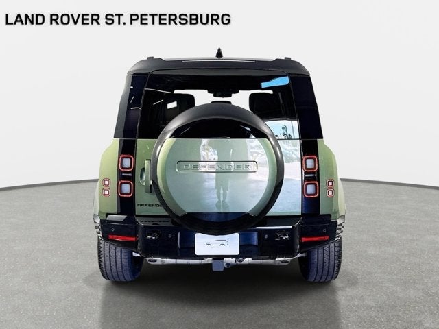 2026 Land Rover Defender 110 X-Dynamic SE