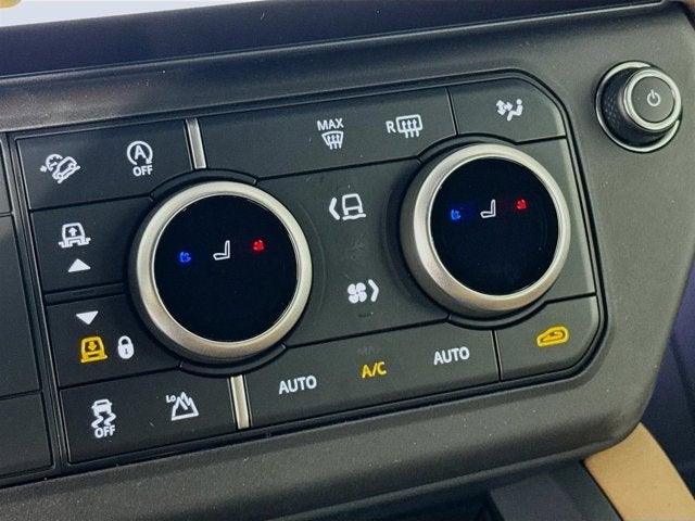 2026 Land Rover Defender 110 X-Dynamic SE