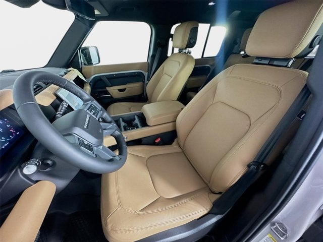 2026 Land Rover Defender 110 X-Dynamic SE