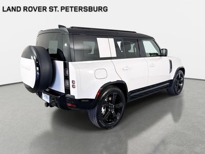 2026 Land Rover Defender 110 X-Dynamic SE