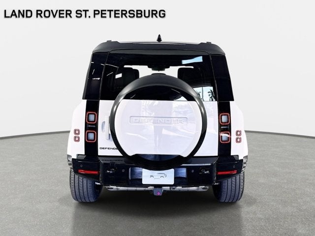 2026 Land Rover Defender 110 X-Dynamic SE