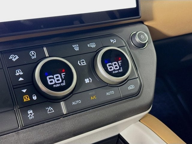 2026 Land Rover Defender 110 X-Dynamic SE