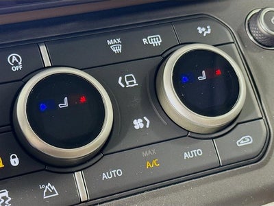 2026 Land Rover Defender 110 X-Dynamic SE