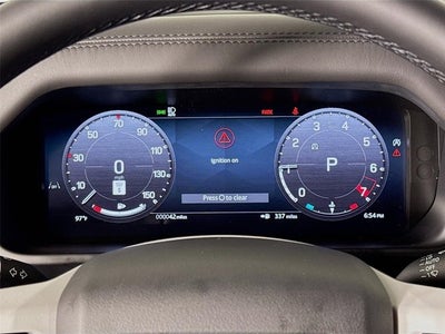 2026 Land Rover Defender 110 X-Dynamic SE
