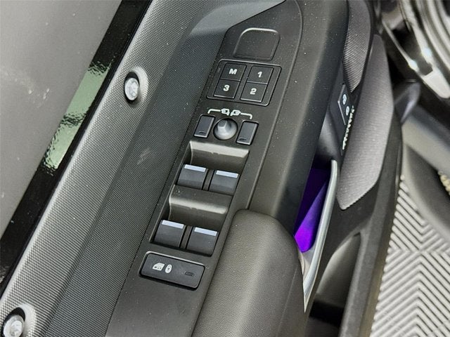 2026 Land Rover Defender 110 X-Dynamic SE