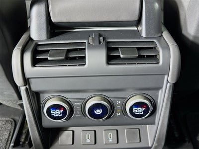 2026 Land Rover Defender 110 X-Dynamic SE