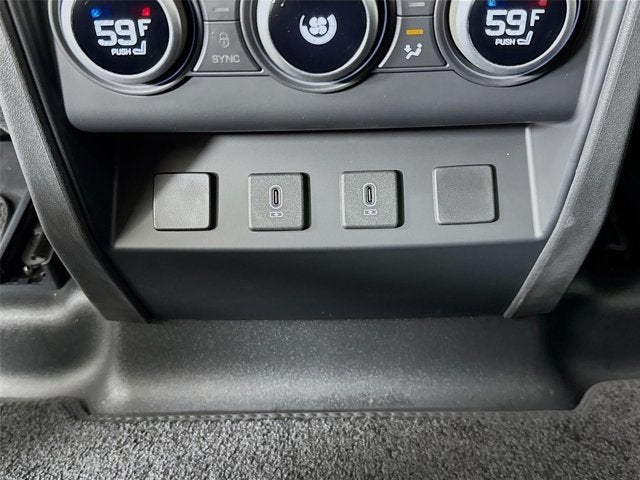 2026 Land Rover Defender 110 X-Dynamic SE