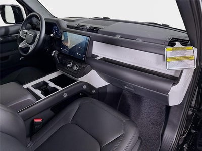 2026 Land Rover Defender 110 X-Dynamic SE