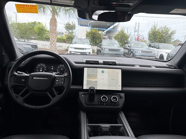 2026 Land Rover Defender 130 X-Dynamic SE