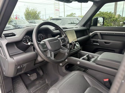 2026 Land Rover Defender 130 X-Dynamic SE