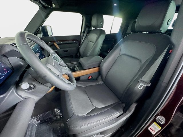 2023 Land Rover Defender 130 X-Dynamic SE