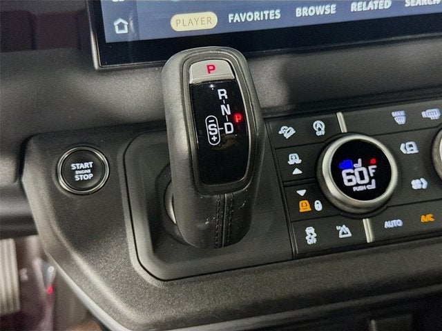 2023 Land Rover Defender 130 X-Dynamic SE