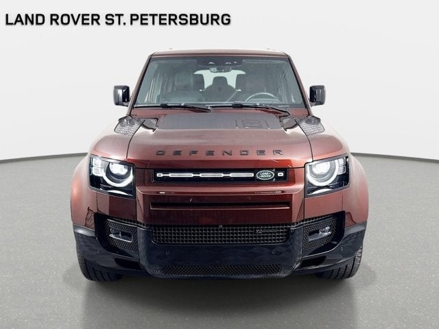 2023 Land Rover Defender 130 X-Dynamic SE