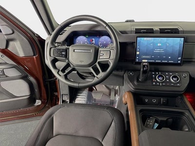 2023 Land Rover Defender 130 X-Dynamic SE