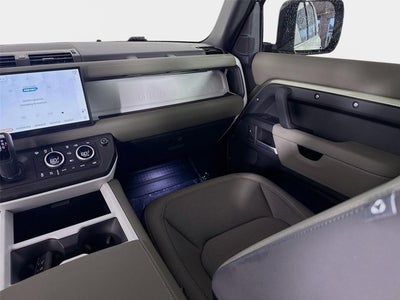 2025 Land Rover Defender 110 S
