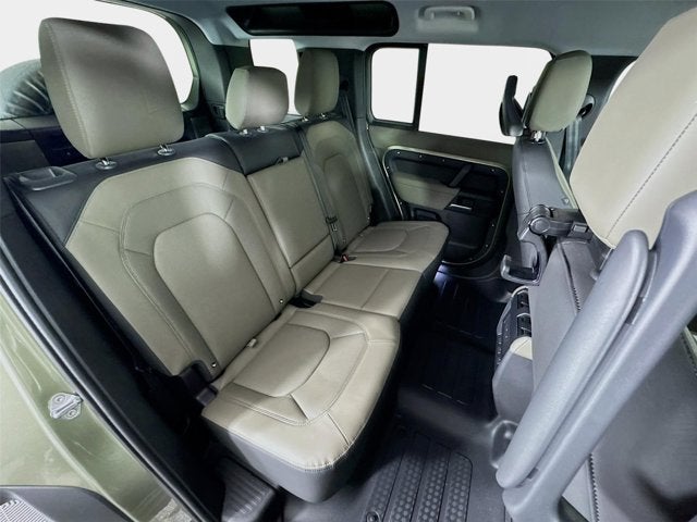 2025 Land Rover Defender 110 S