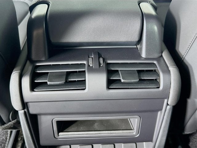 2025 Land Rover Defender 110 S