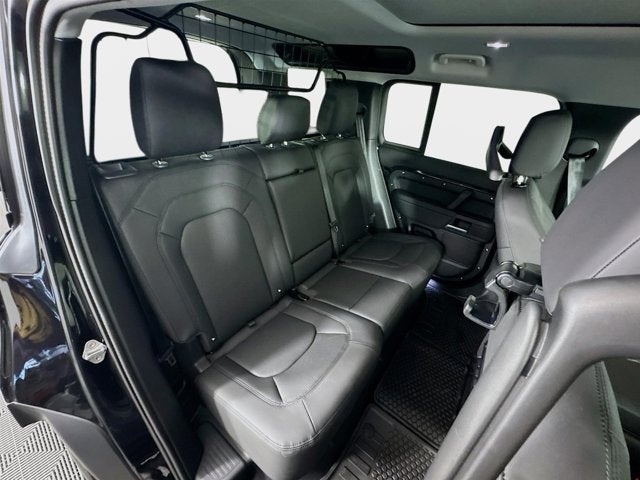 2025 Land Rover Defender 110 S